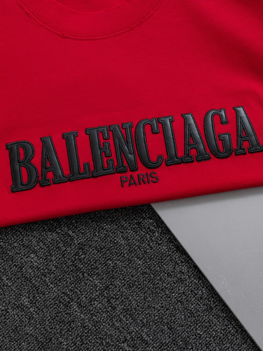 P100✨🔥 [BALENCIAGA] 2026FW short-sleeved T-shirt Premium 26s double yarn 300g fabric embroidery fraying process Color: Black White Red Size: S M L XL 2XL